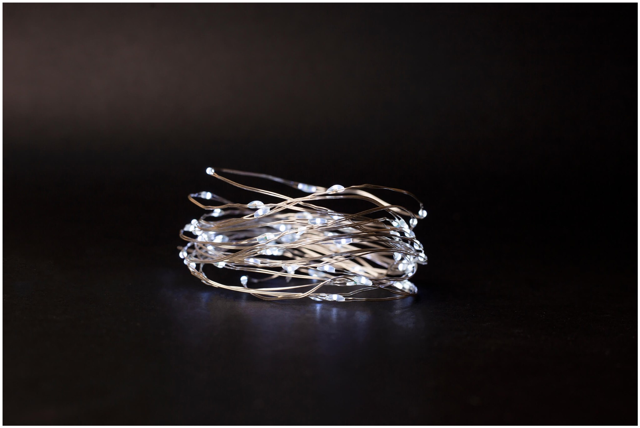 Led vánoční dekorační řetěz 1m na 2x AA - studená bílá